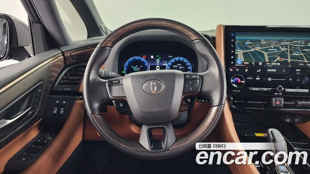Toyota Alphard (IV) 2.5 HEV Executive AWD 2024 — фото 13