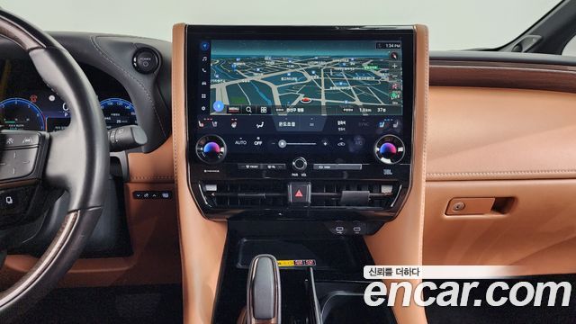 Toyota Alphard (IV) 2.5 HEV Executive AWD 2024 — фото 14