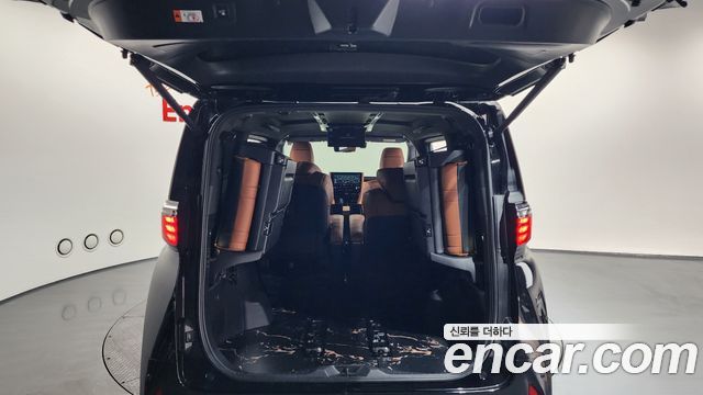 Toyota Alphard (IV) 2.5 HEV Executive AWD 2024 — фото 20