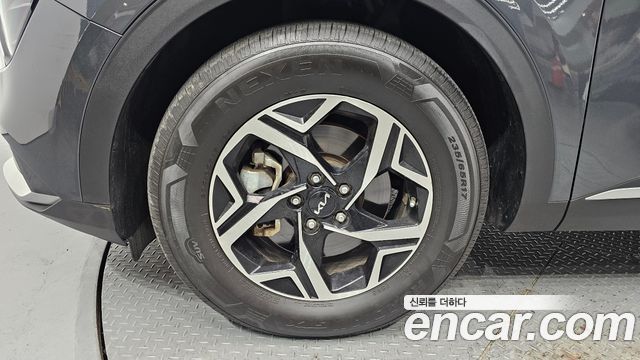 Kia Sportage (V) Diesel 2.0 2WD Prestige 2022 — фото 5