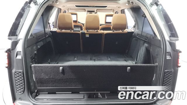 Land Rover Discovery 5 3.0 TD6 HSE Luxury 2018 — фото 20