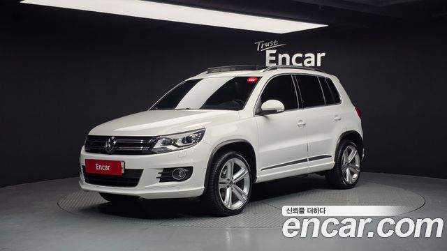 Volkswagen Tiguan 2.0 TDI R-Line 5N 2013 — фото 1