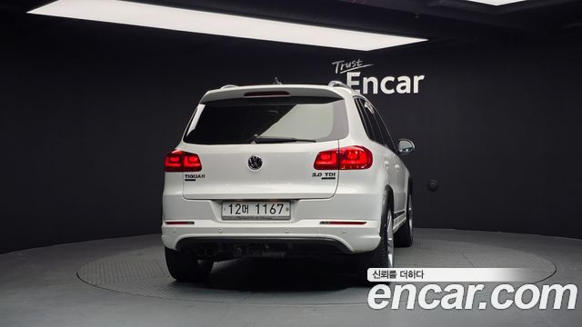 Volkswagen Tiguan 2.0 TDI R-Line 5N 2013 — фото 4