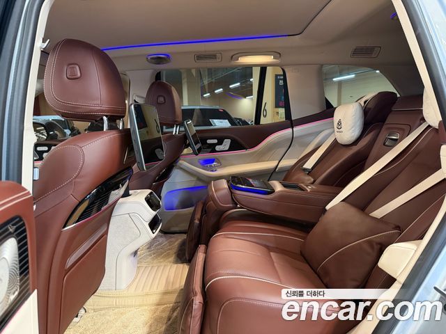 Mercedes-Benz GLS-Class (X167) Maybach GLS600 4MATIC 2023 — фото 18