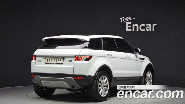 Land Rover Range Rover Evoque 2.2 SD4 Pure 2015 — фото 2