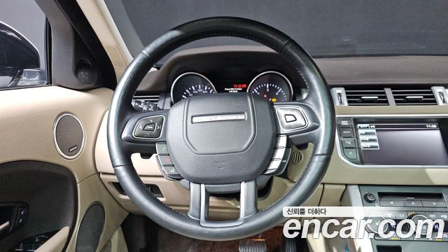 Land Rover Range Rover Evoque 2.2 SD4 Pure 2015 — фото 11