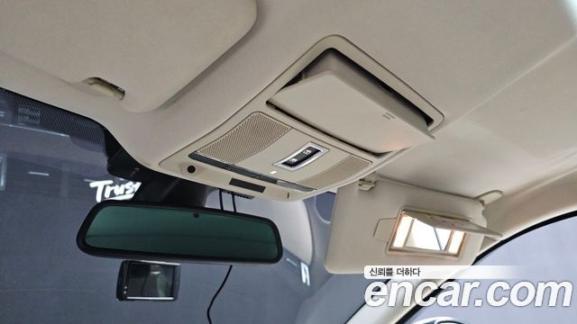 Land Rover Range Rover Evoque 2.2 SD4 Pure 2015 — фото 17