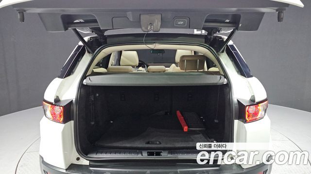 Land Rover Range Rover Evoque 2.2 SD4 Pure 2015 — фото 20