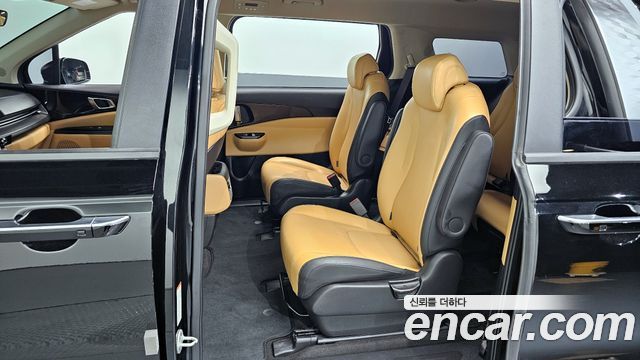 Kia Carnival (IV) Diesel 9-Seater Prestige 2023 — фото 15