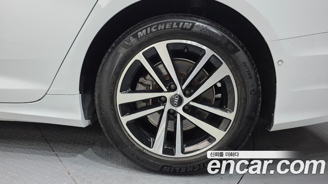 Audi A6 (C8) 45 TFSI Quattro Premium 2020 — фото 5