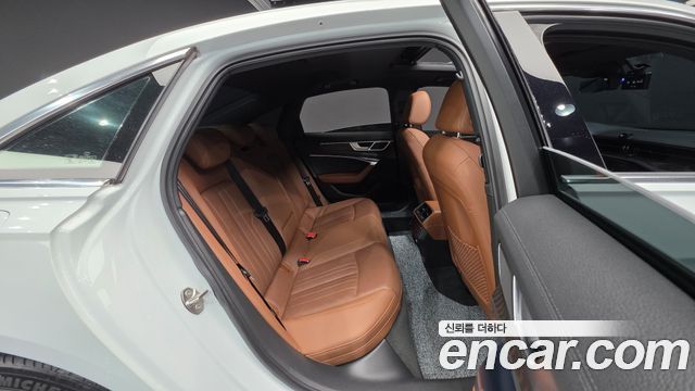 Audi A6 (C8) 45 TFSI Quattro Premium 2020 — фото 19