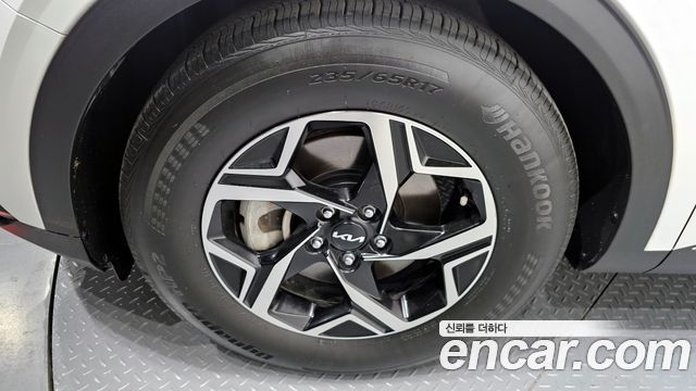 Kia Sportage (V) Diesel 2.0 2WD Prestige 2022 — фото 5