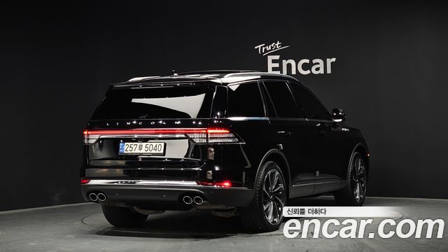 Lincoln Aviator (II) 3.0 Reserve  AWD 2021 — фото 2