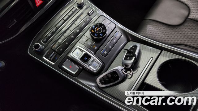 Hyundai Santa Fe Diesel 2.2 4WD Exclusive 2023 — фото 9