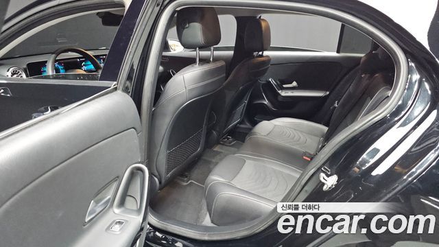 Mercedes-Benz A-Class (W177) A220 Hatchback 2020 — фото 16