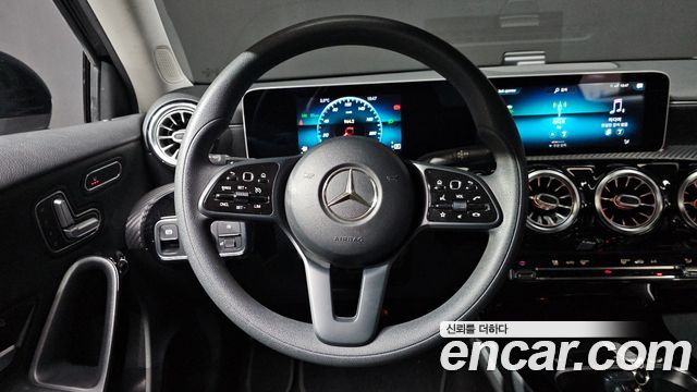 Mercedes-Benz A-Class (W177) A220 Hatchback 2020 — фото 18