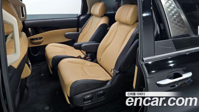 Kia Carnival (IV) Gasoline 7-Seater Noblesse 2023 — фото 11