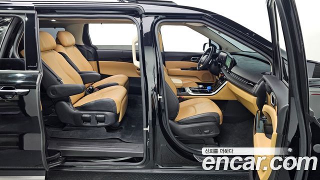 Kia Carnival (IV) Gasoline 7-Seater Noblesse 2023 — фото 12