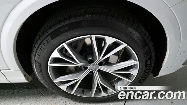 Audi Q8 (4M) 50 TDI Quattro Premium 2021 — фото 5