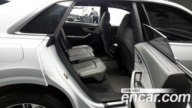 Audi Q8 (4M) 50 TDI Quattro Premium 2021 — фото 12