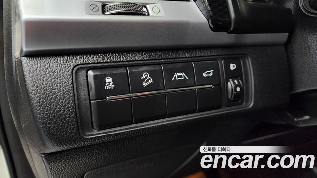 KG Mobility (SsangYong) Rexton Diesel 2.2 2WD Luxury 2023 — фото 6