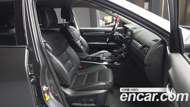 Renault Korea QM6 2.0 LPe RE 2WD 2021 — фото 11