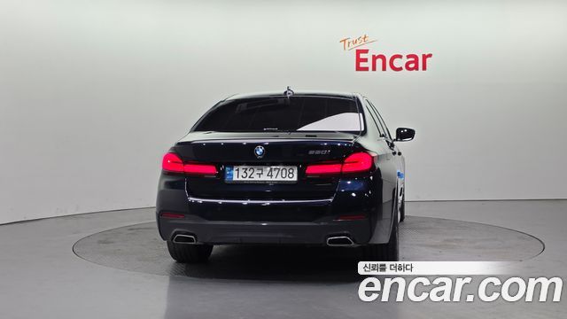 BMW 5 Series (G30) 520i M Sport 2022 — фото 4