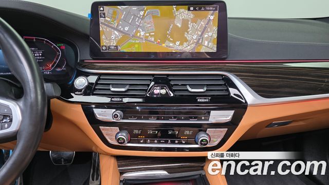 BMW 5 Series (G30) 520i M Sport 2022 — фото 15