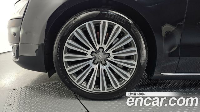 Audi A8 65 TFSI Quattro LWB D4 2016 — фото 5