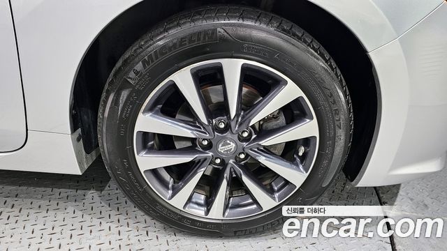 Nissan Altima 2.5 L33 2017 — фото 5