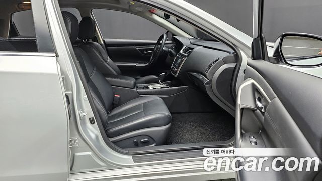 Nissan Altima 2.5 L33 2017 — фото 11
