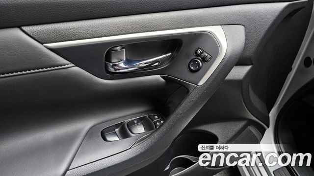 Nissan Altima 2.5 L33 2017 — фото 16