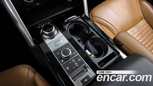 Land Rover Discovery 5 3.0 SD6 HSE Luxury 2019 — фото 9