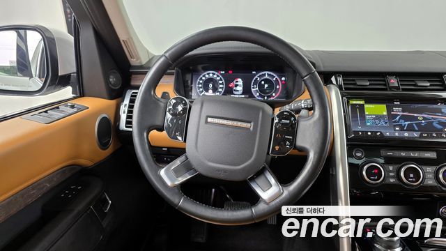 Land Rover Discovery 5 3.0 SD6 HSE Luxury 2019 — фото 17