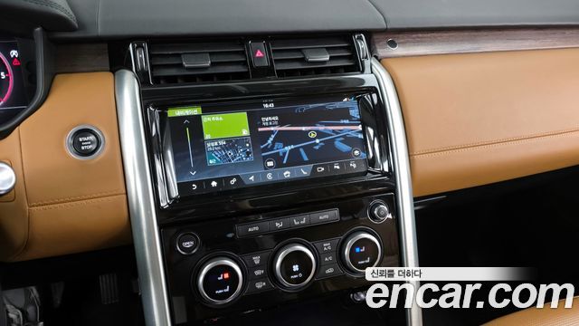 Land Rover Discovery 5 3.0 SD6 HSE Luxury 2019 — фото 18