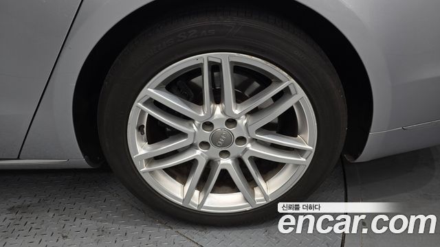 Audi A8 60 TDI Quattro D4 2015 — фото 5