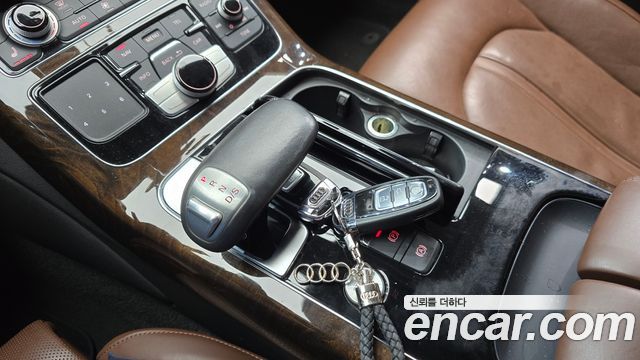 Audi A8 60 TDI Quattro D4 2015 — фото 9