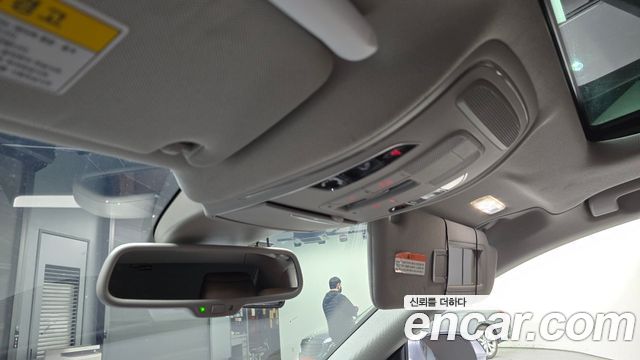 Audi A8 60 TDI Quattro D4 2015 — фото 16