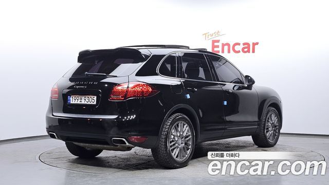 Porsche Cayenne 4.8 S 958 2012 — фото 2