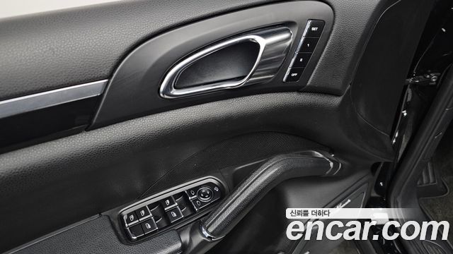 Porsche Cayenne 4.8 S 958 2012 — фото 13