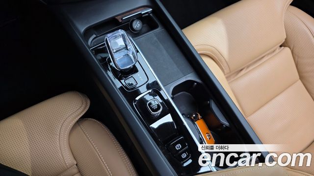 Volvo V60 Cross Country (II) B5 Ultimate AWD 2023 — фото 9