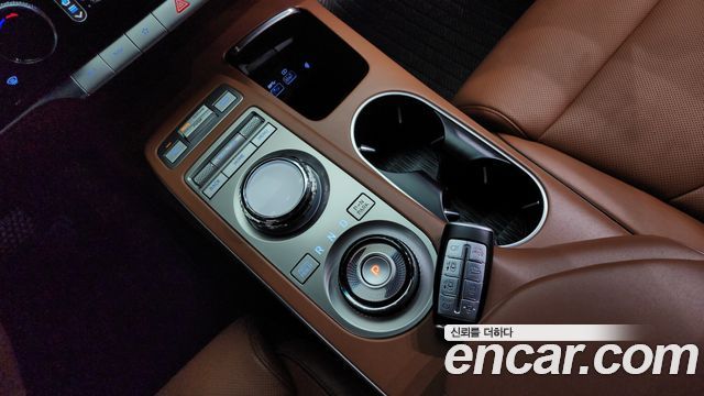 Genesis GV70 2.5T Gasoline AWD 2024 — фото 9