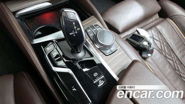 BMW 5 Series (G30) 523d Luxury 2021 — фото 9