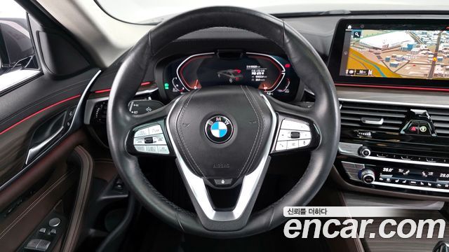 BMW 5 Series (G30) 523d Luxury 2021 — фото 17