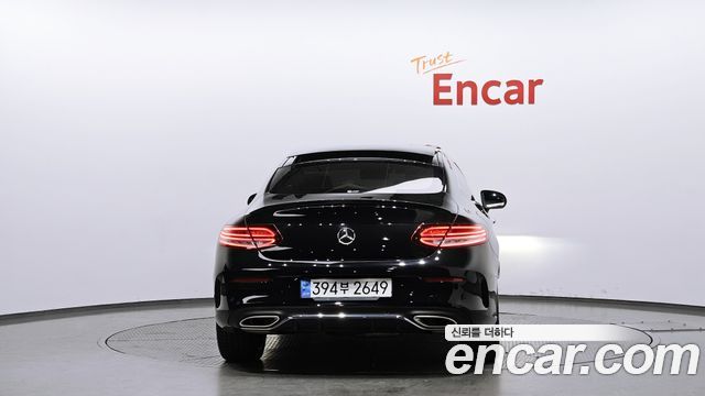 Mercedes-Benz C-Class (W205) C200 Coupe 2023 — фото 4
