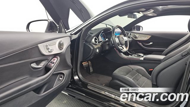 Mercedes-Benz C-Class (W205) C200 Coupe 2023 — фото 11