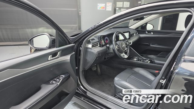 Kia K5 (III) 2.0 Prestige 2021 — фото 10