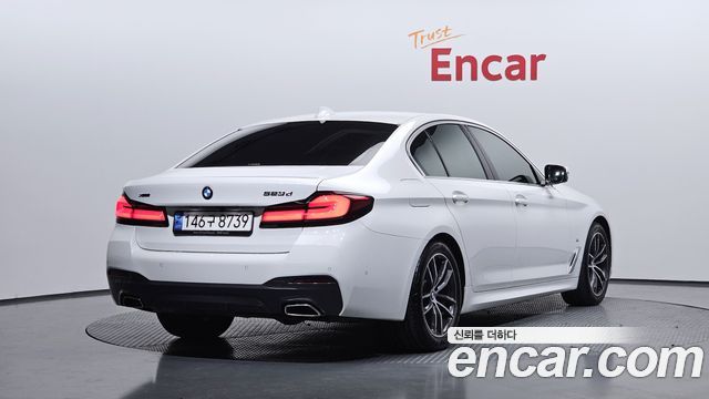 BMW 5 Series (G30) 523d xDrive M Sport 2023 — фото 2