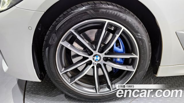 BMW 5 Series (G30) 523d xDrive M Sport 2023 — фото 5