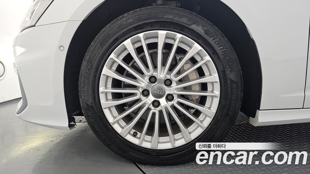 Audi A6 (C8) 45 TFSI Quattro Premium 2020 — фото 5